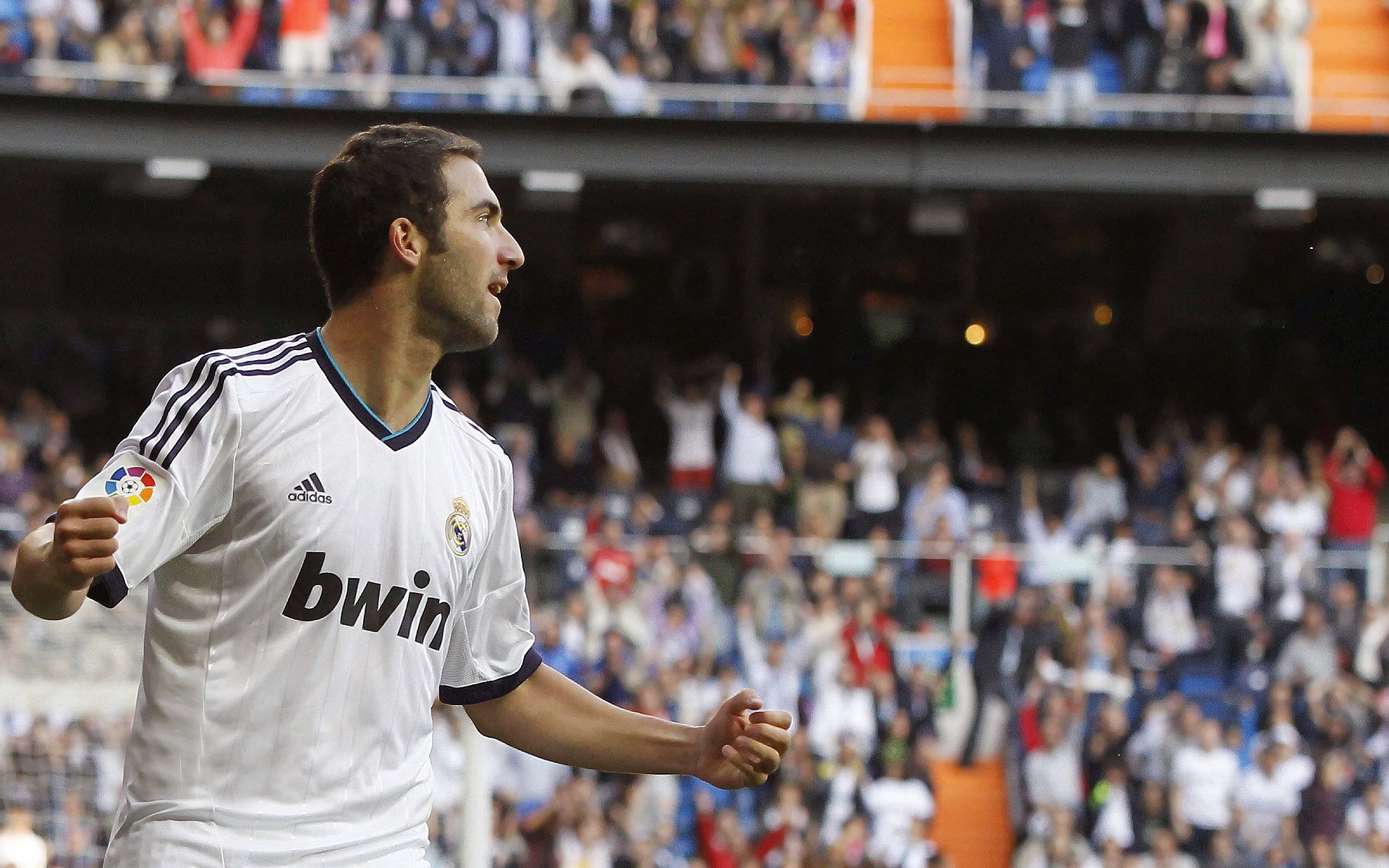 开云体育官方网站-挪威收割罗马，当维京战术遇上萨拉赫的致命一击