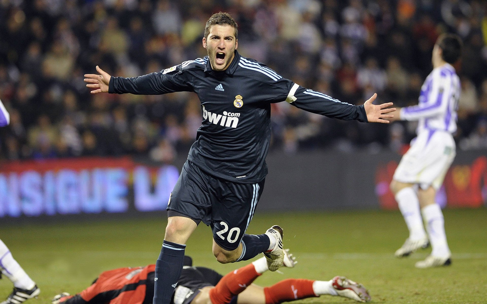 开云体育世界杯-尼日利亚争冠战，罗德里关键制胜，威尔士的叹息与非洲足球的崛起  第2张